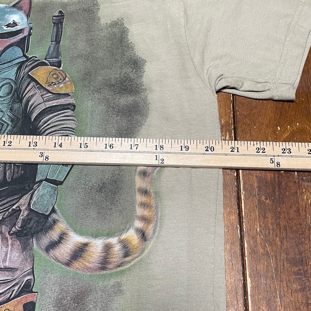 Cat Bounty Hunter T-Shirt in Tan and Green - Picture 2 of 6